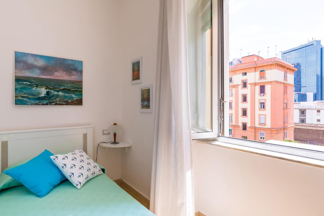 Rione Emanuele III - 4 Bedroom Apartment Napoli Ngoại thất bức ảnh