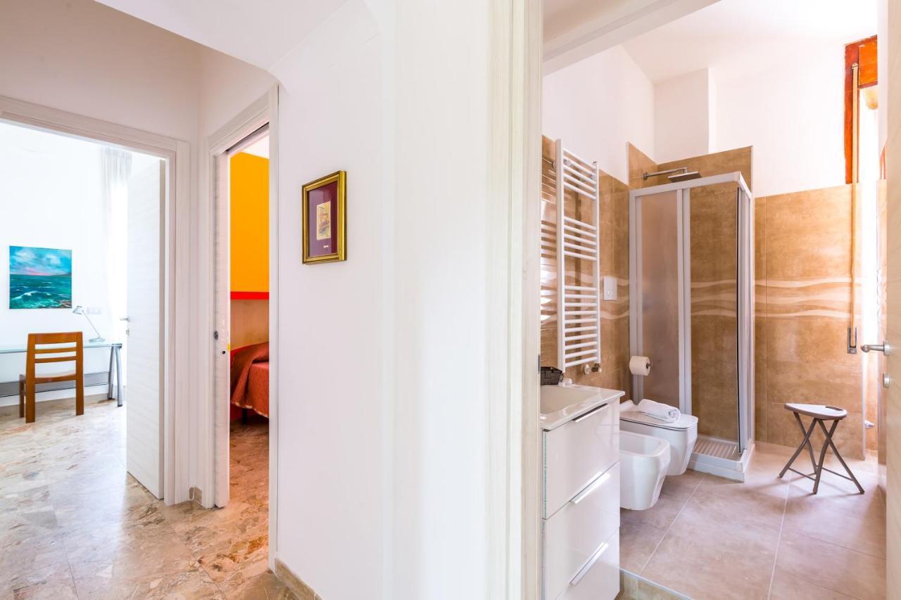 Rione Emanuele III - 4 Bedroom Apartment Napoli Ngoại thất bức ảnh