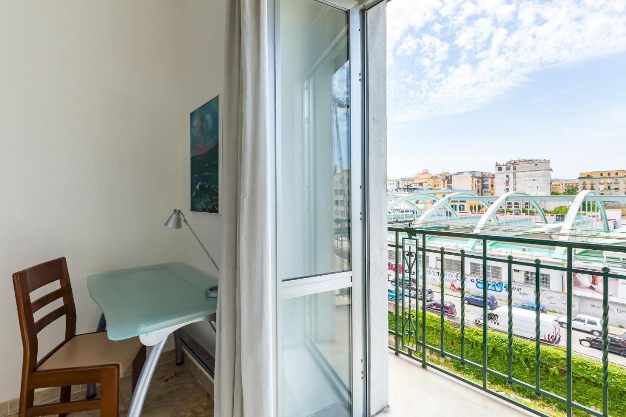 Rione Emanuele III - 4 Bedroom Apartment Napoli Ngoại thất bức ảnh